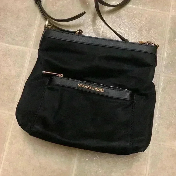Michael Kors - Picture 1 of 6